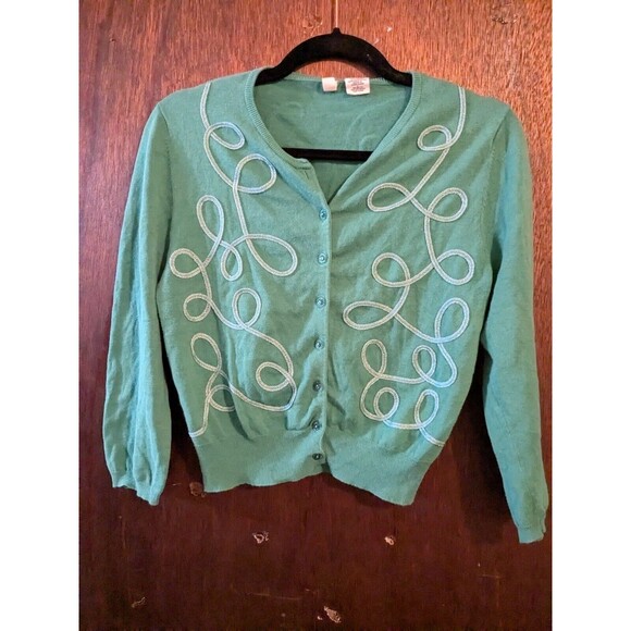 Green Embroidered Women's Sweater - Picture 1 of 5